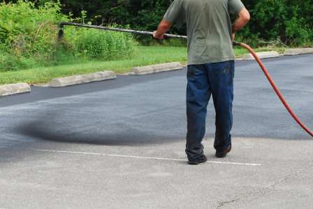 Driveway sealcoating in Austell by T&M Asphalt Services